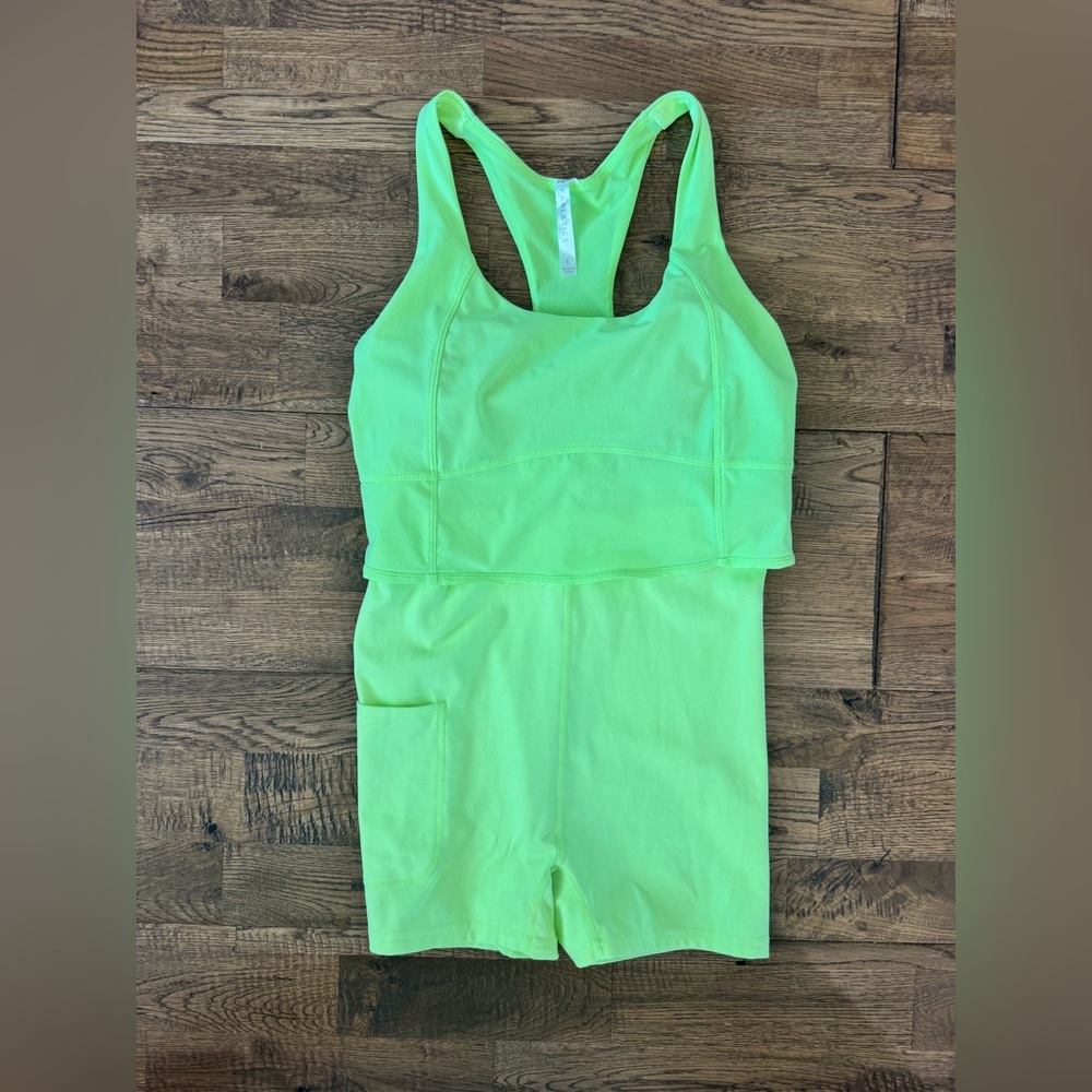 Fabletics Short Romper Jumpsuit Racerback Neon Women's‎ Size S Shorts Onesie K